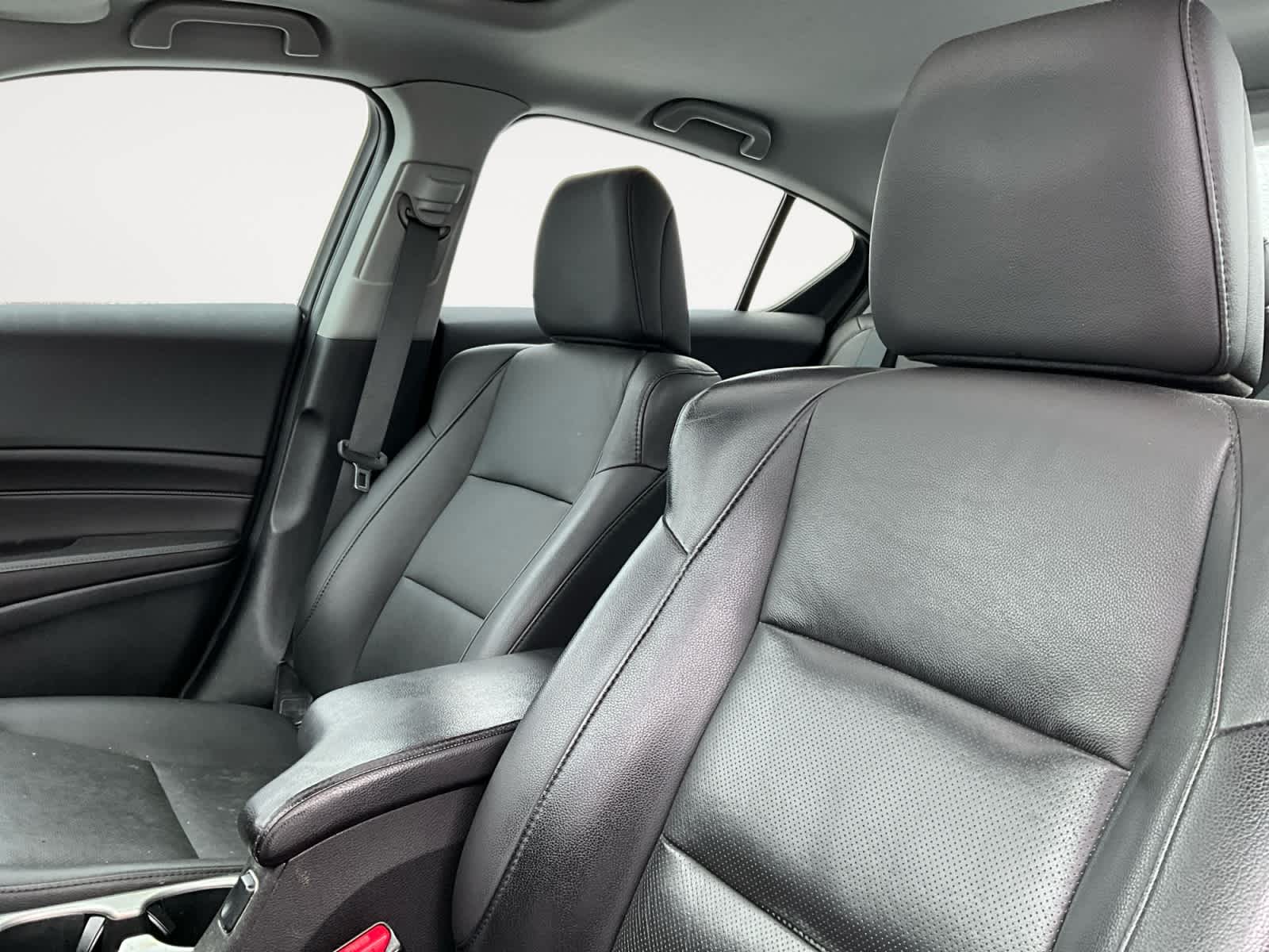 2016 Acura ILX w/Premium Pkg