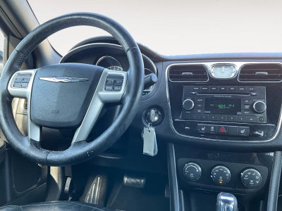 2014 Chrysler 200 Limited