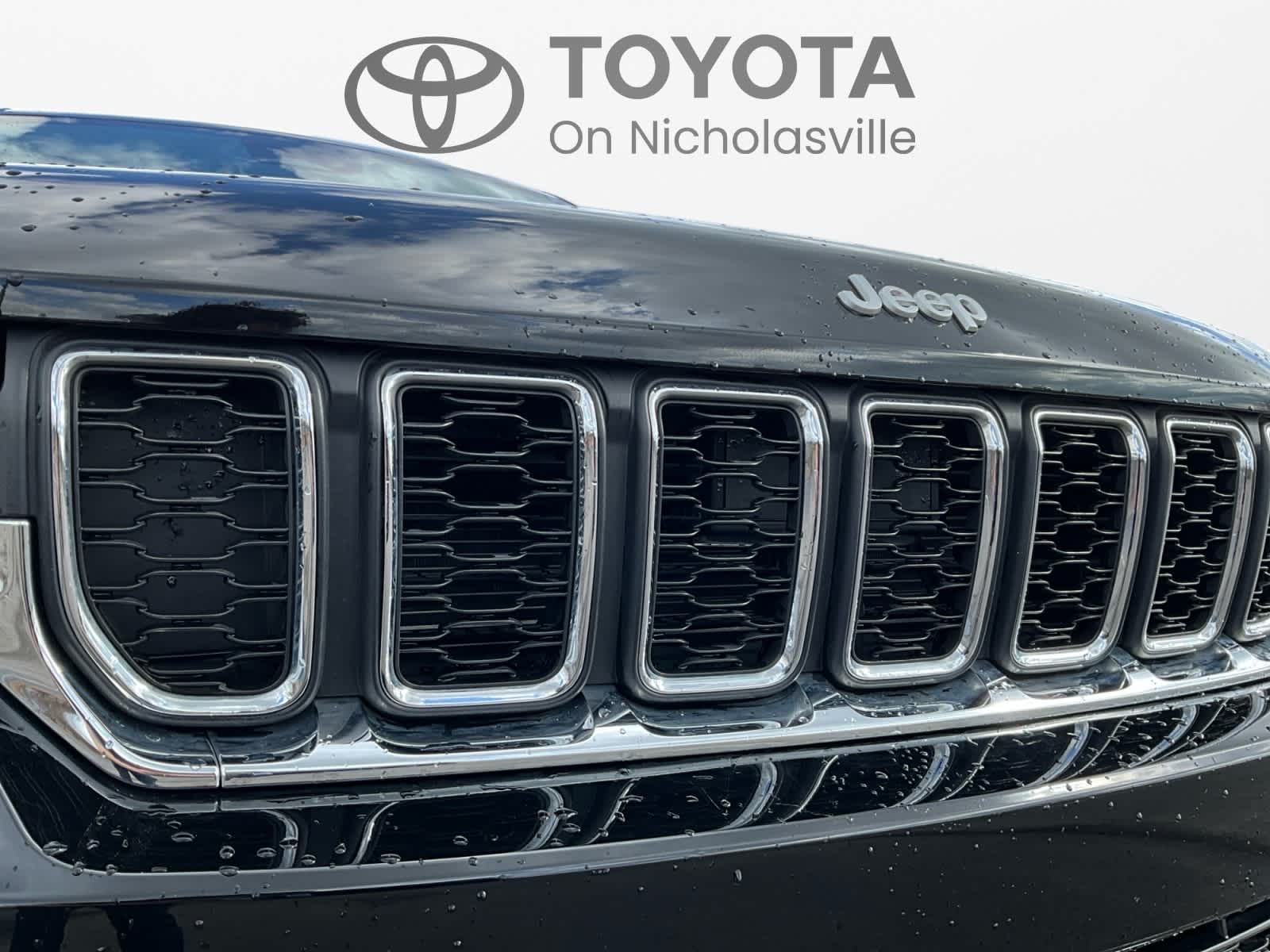 2024 Jeep Grand Cherokee Laredo X