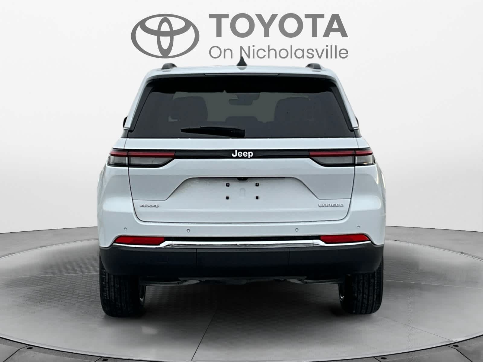 2025 Jeep Grand Cherokee Laredo X