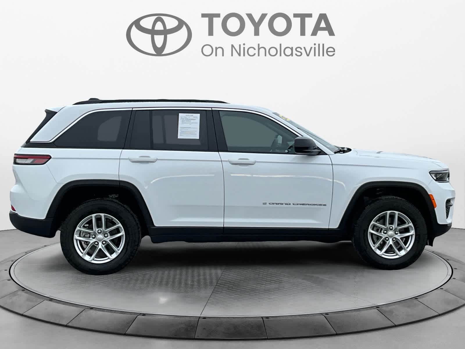 2025 Jeep Grand Cherokee Laredo X