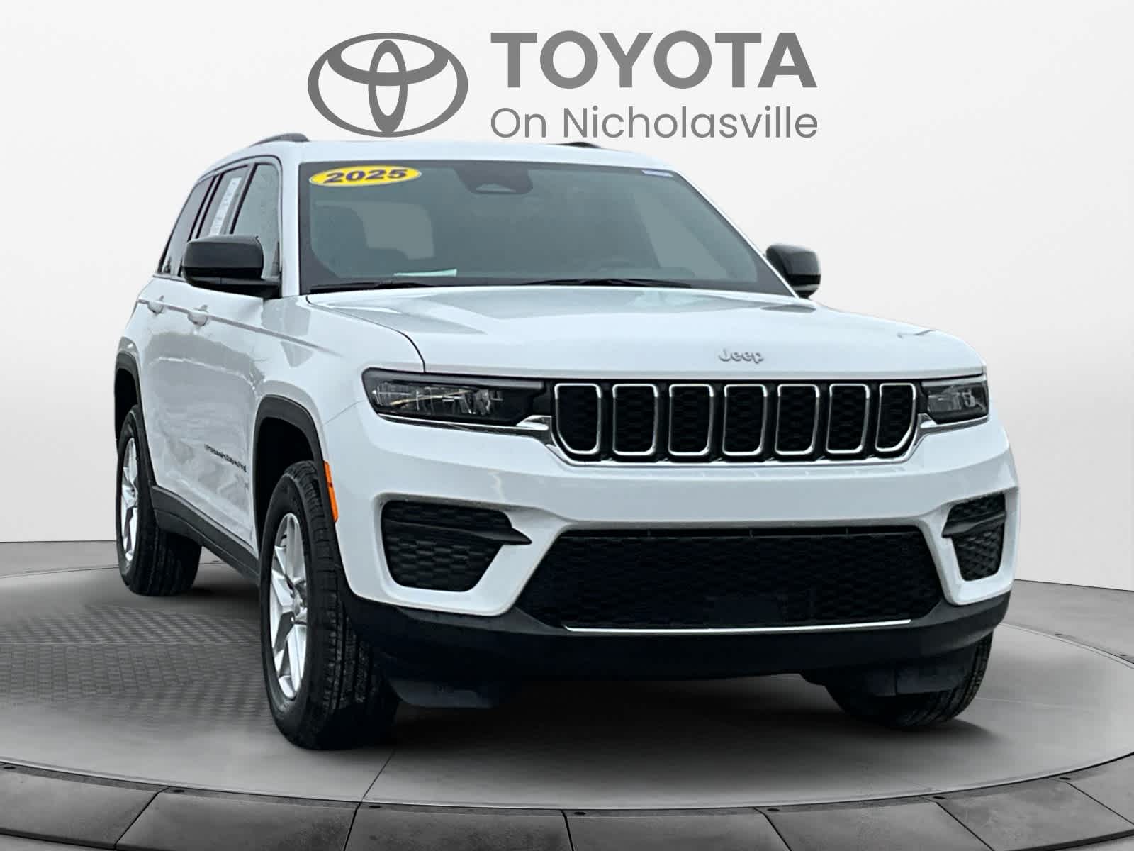 2025 Jeep Grand Cherokee Laredo X