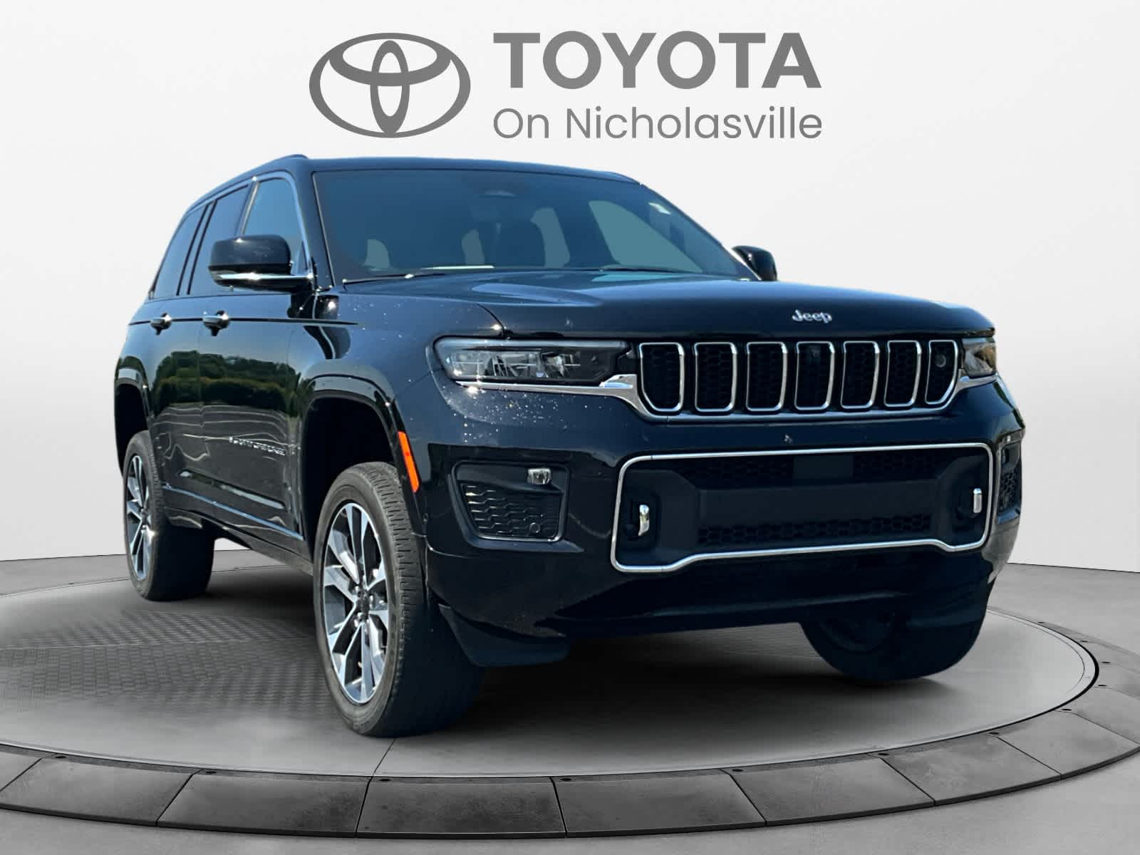 2023 Jeep Grand Cherokee Overland