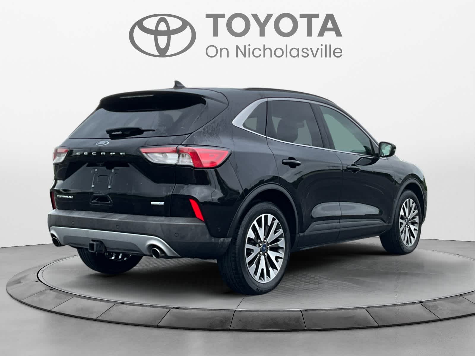 2020 Ford Escape Titanium