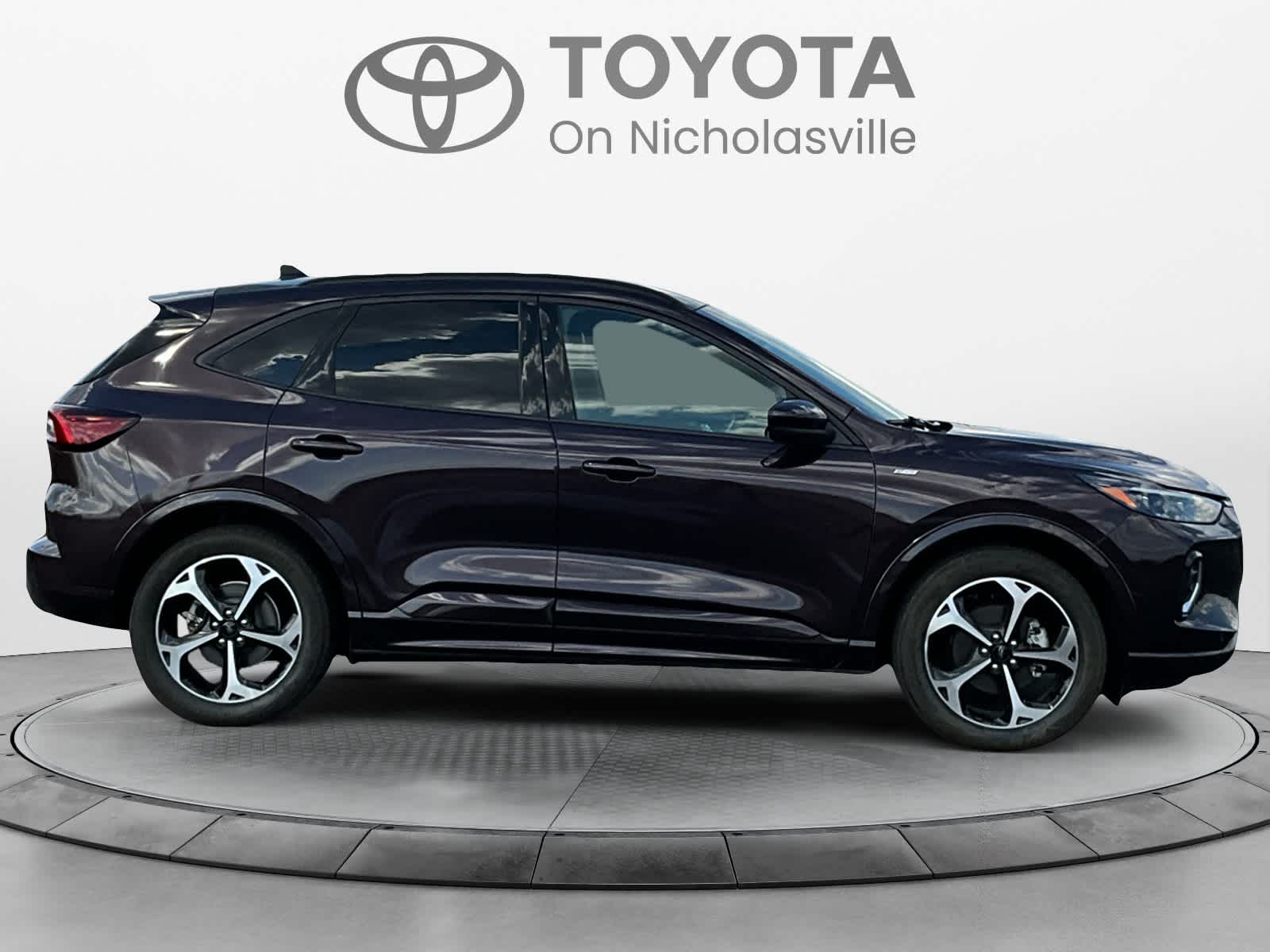 2023 Ford Escape ST-Line Elite