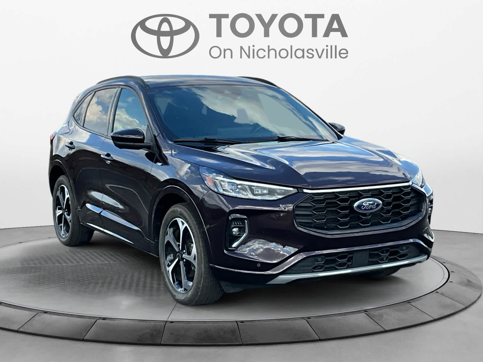 2023 Ford Escape ST-Line Elite