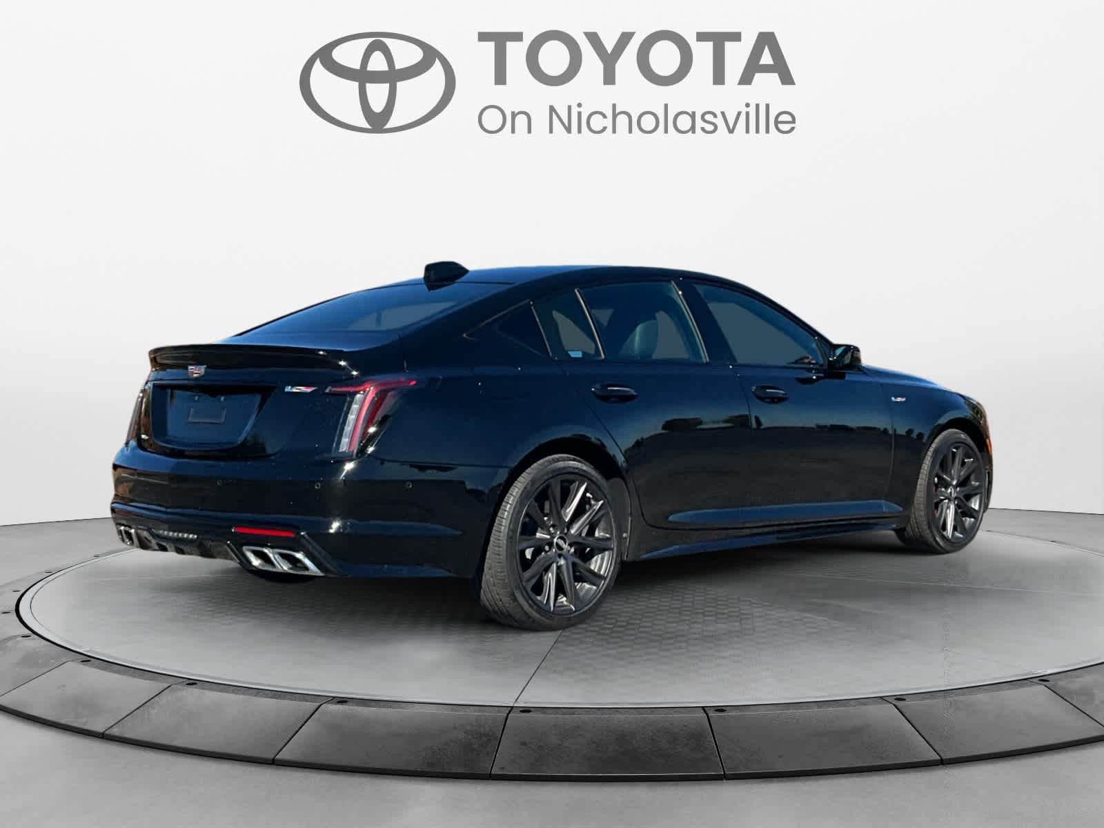 2025 Cadillac CT5-V 4dr Sdn