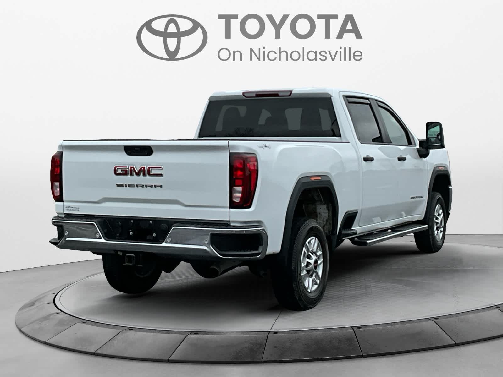 2023 GMC Sierra 2500HD Pro