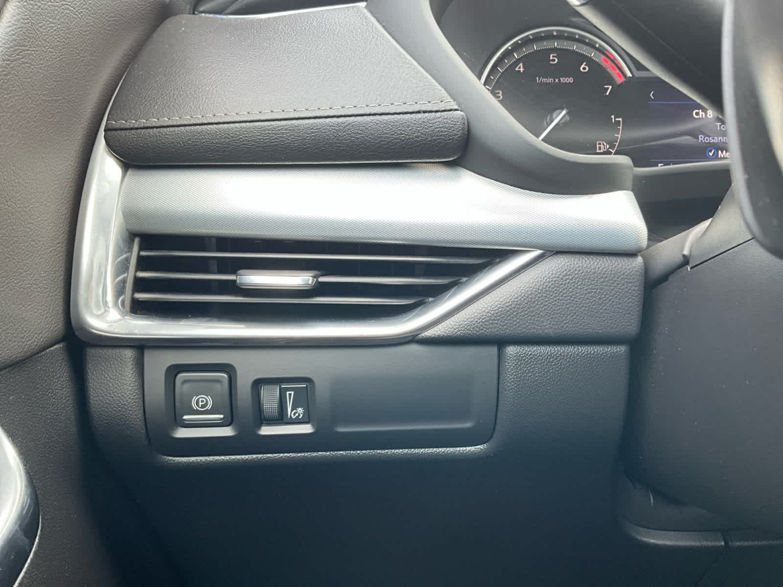 2023 Cadillac XT4 AWD Premium Luxury