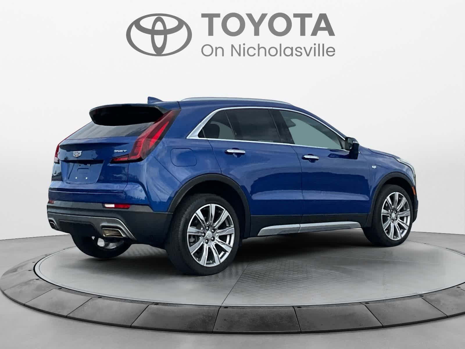 2023 Cadillac XT4 AWD Premium Luxury
