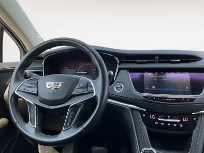 2017 Cadillac XT5 Luxury FWD