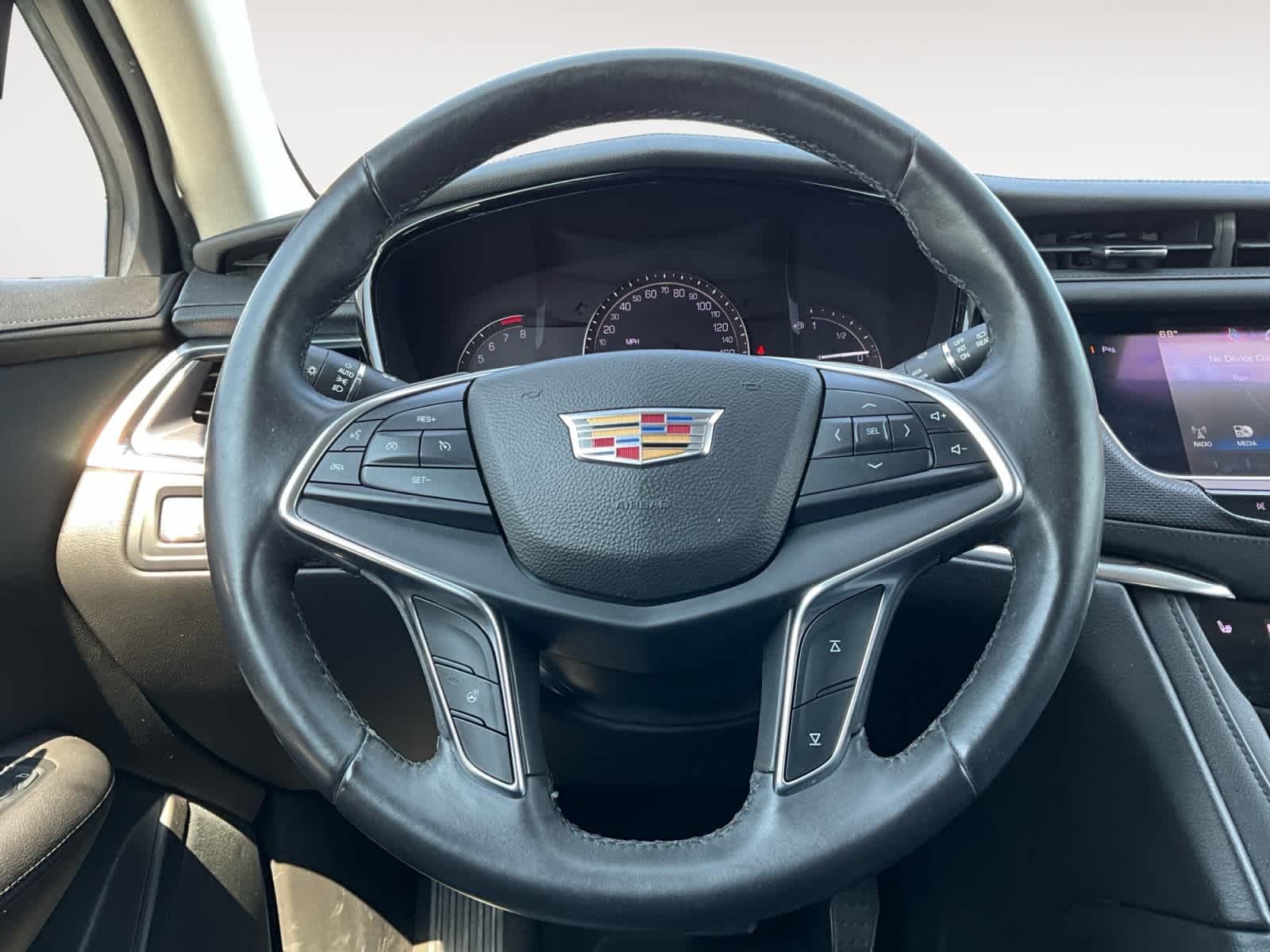 2017 Cadillac XT5 Luxury FWD