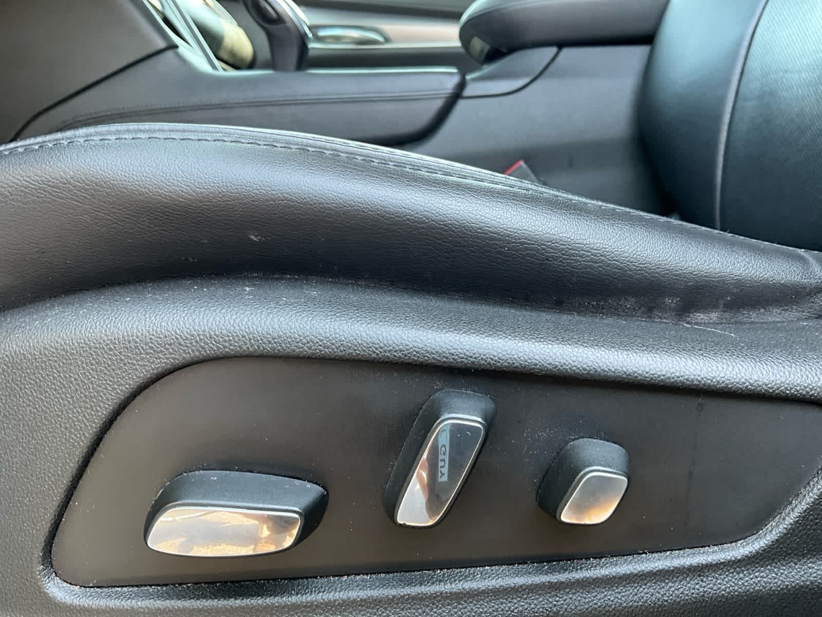 2017 Cadillac XT5 Luxury FWD