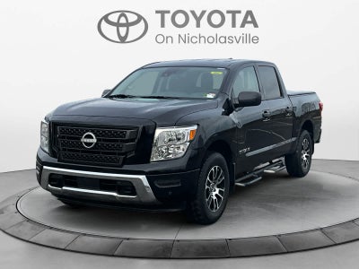 2023 Nissan Titan SV