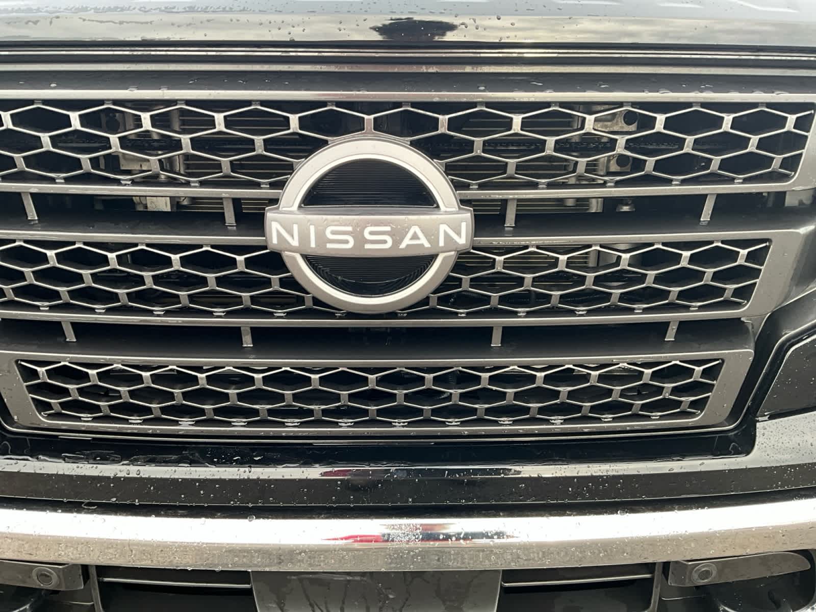2023 Nissan Titan SV
