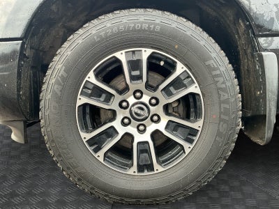 2023 Nissan Titan SV