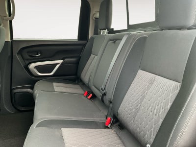 2023 Nissan Titan SV