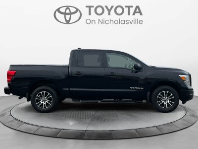 2023 Nissan Titan SV