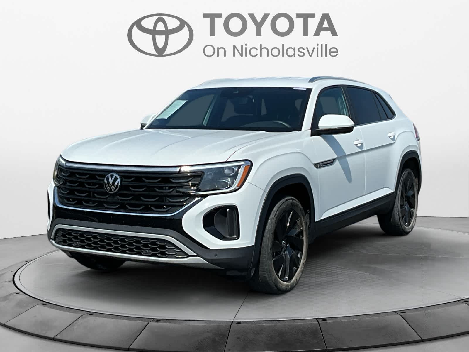 2024 Volkswagen Atlas Cross Sport 2.0T SE w/Technology