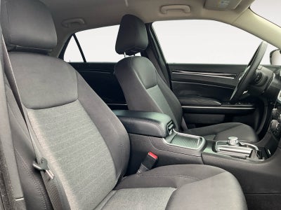 2023 Chrysler 300 Touring