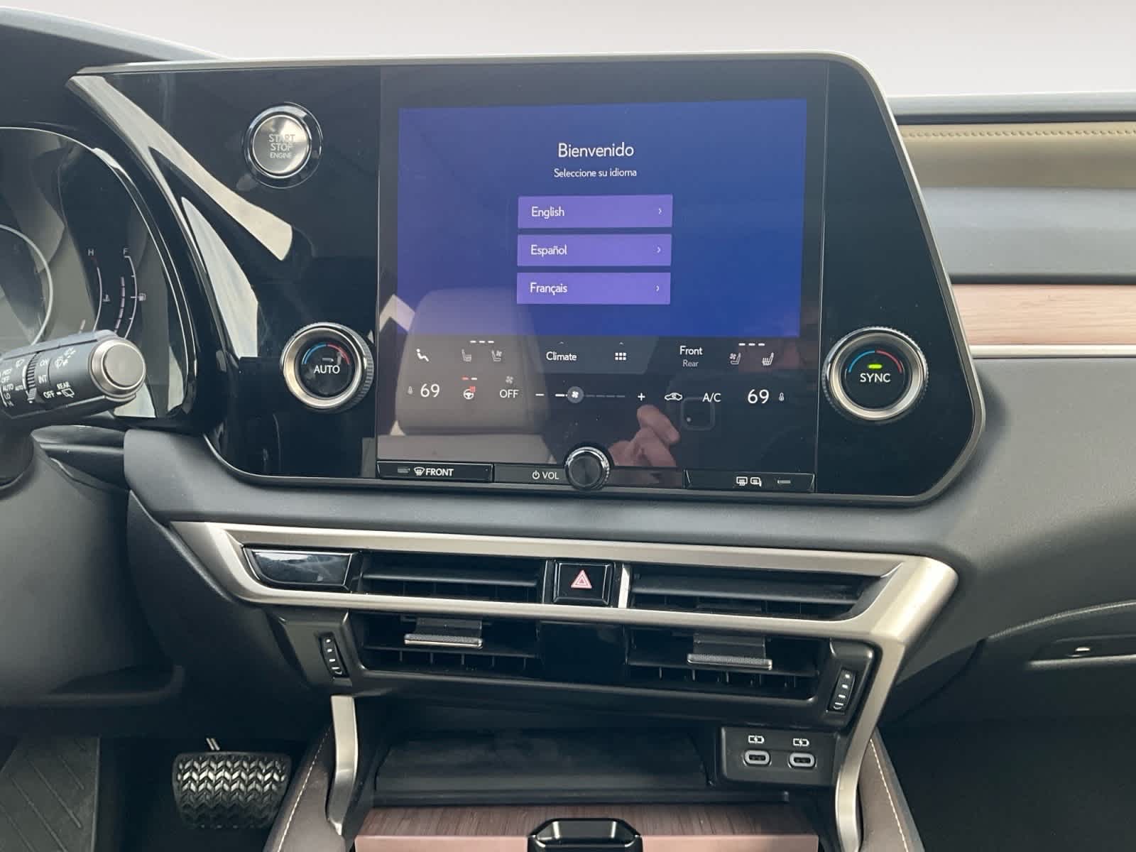 2023 Lexus RX Premium