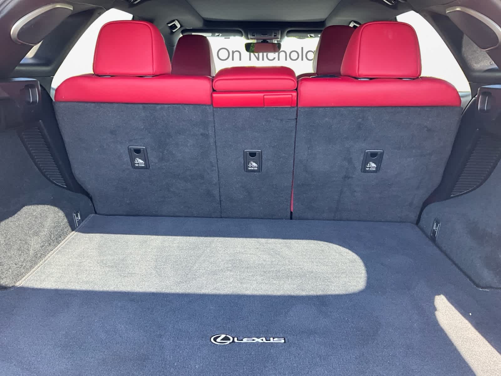 2022 Lexus RX 450h F SPORT Handling