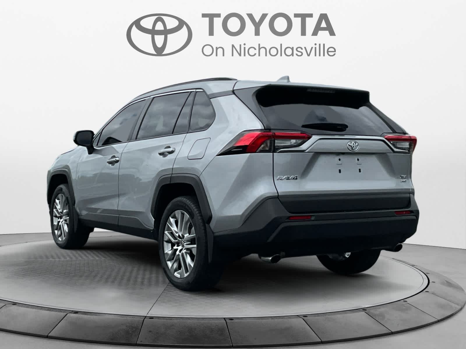 2023 Toyota RAV4 XLE Premium