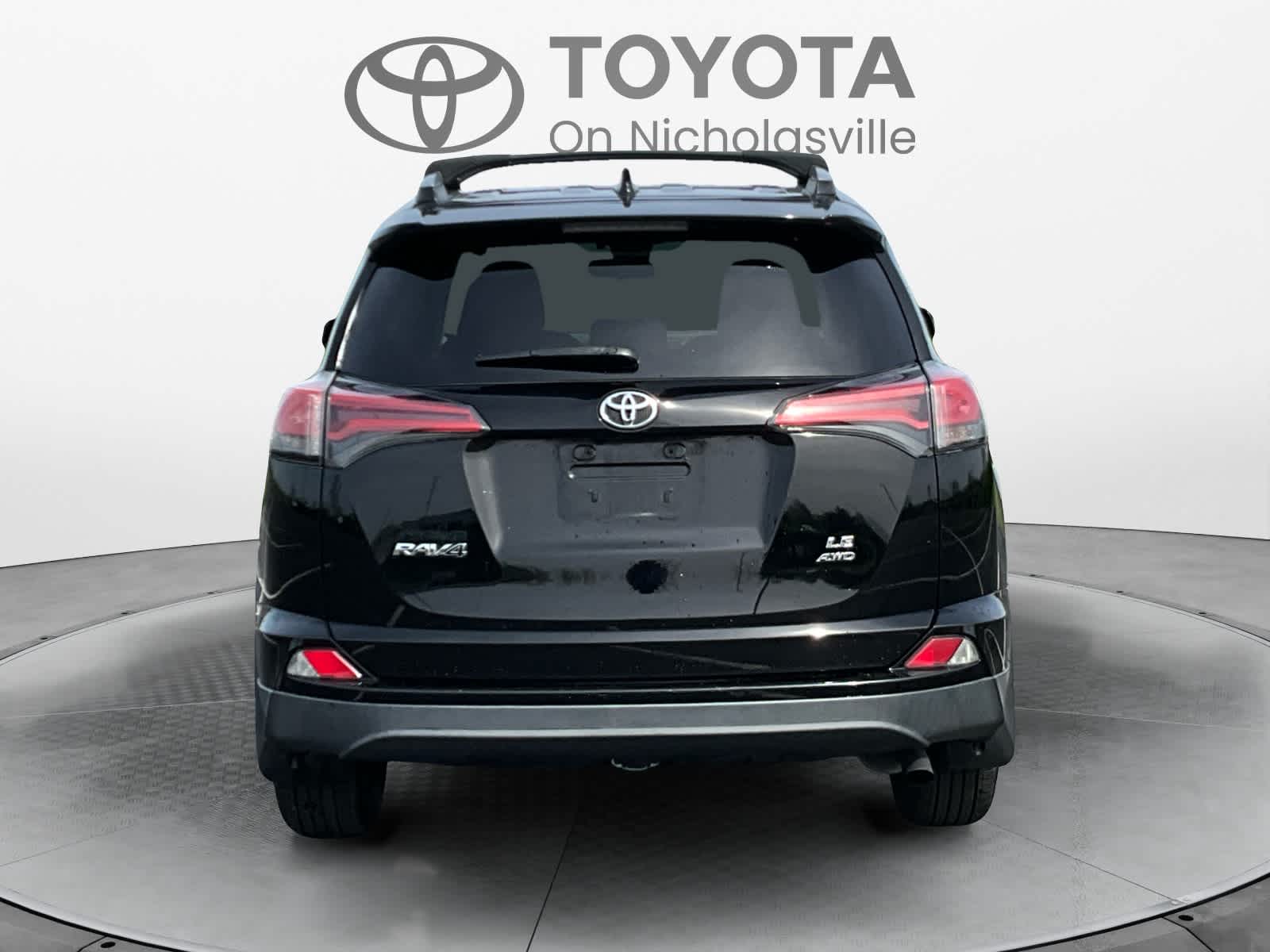 2017 Toyota RAV4 LE