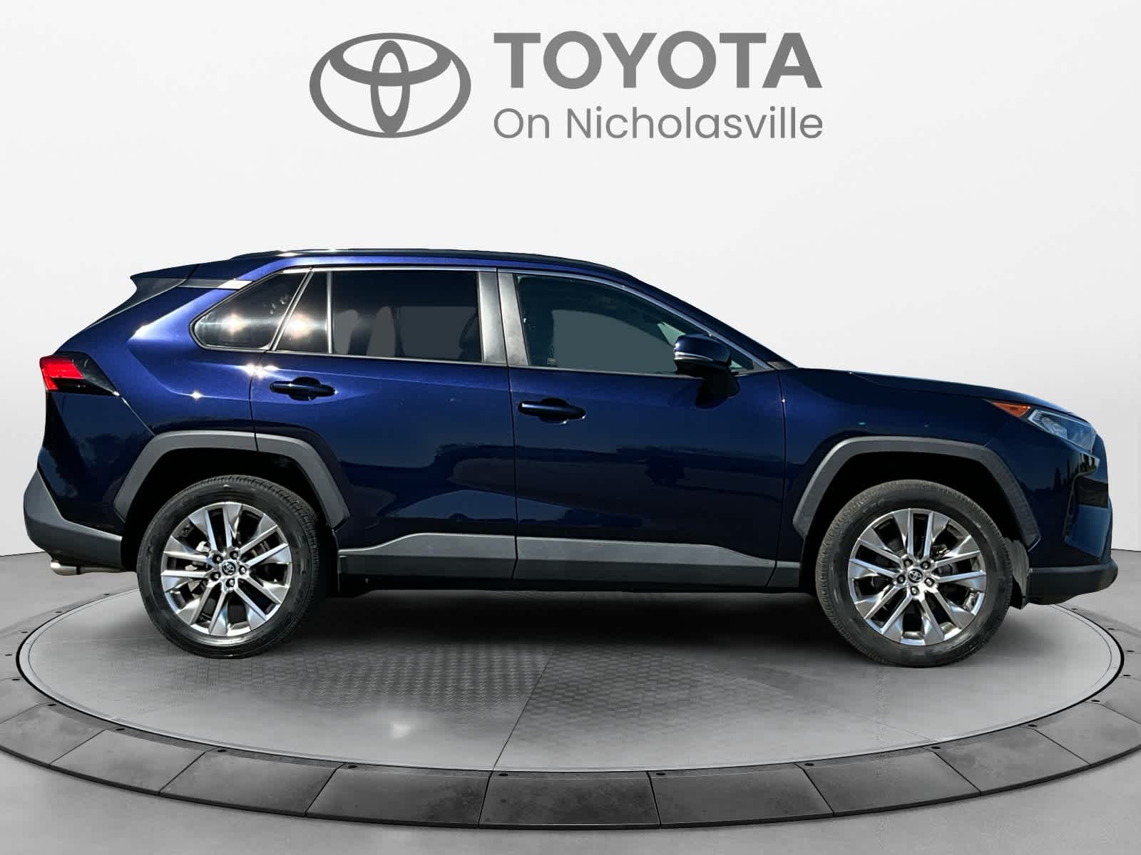 2020 Toyota RAV4 XLE Premium