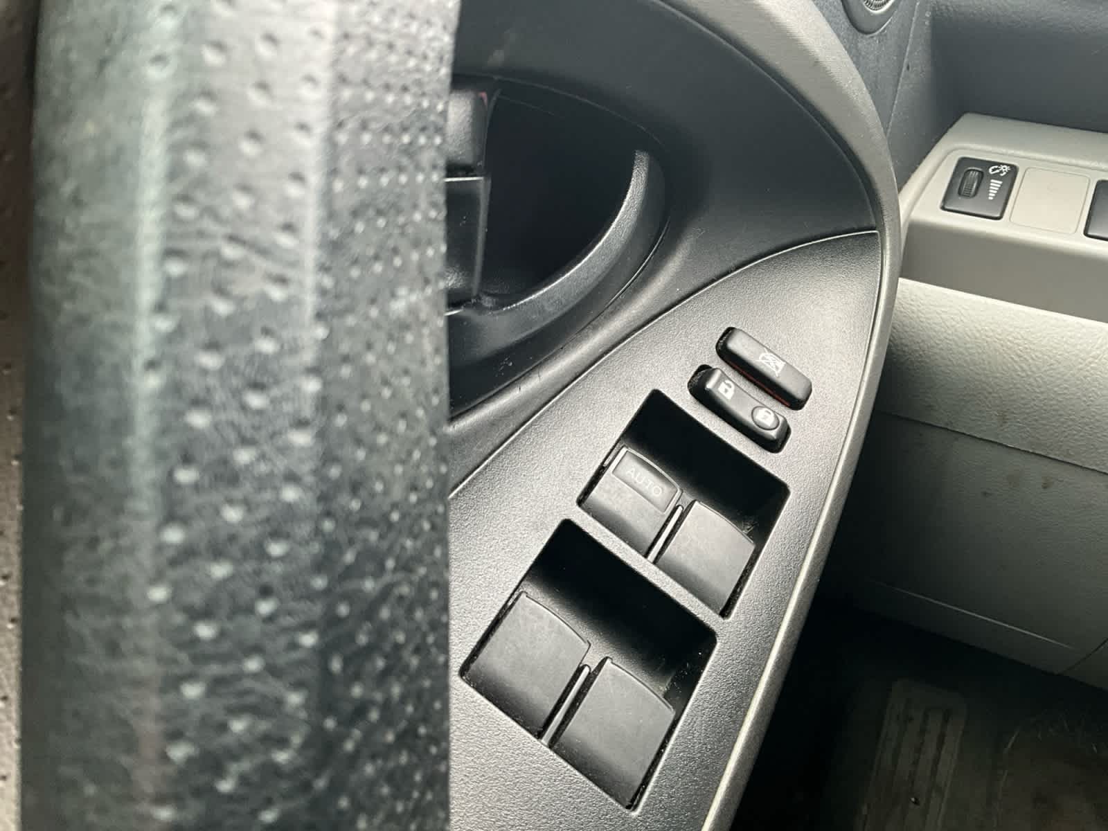 2011 Toyota RAV4 Ltd