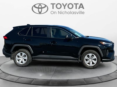 2023 Toyota RAV4 LE