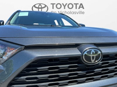 2021 Toyota RAV4 LE