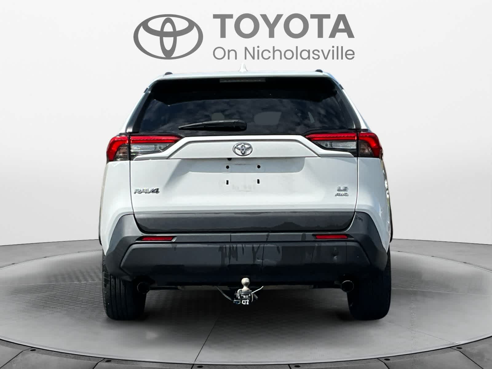2020 Toyota RAV4 LE