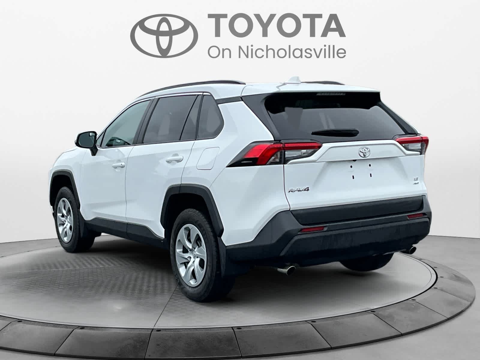 2020 Toyota RAV4 LE