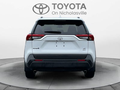 2020 Toyota RAV4 LE