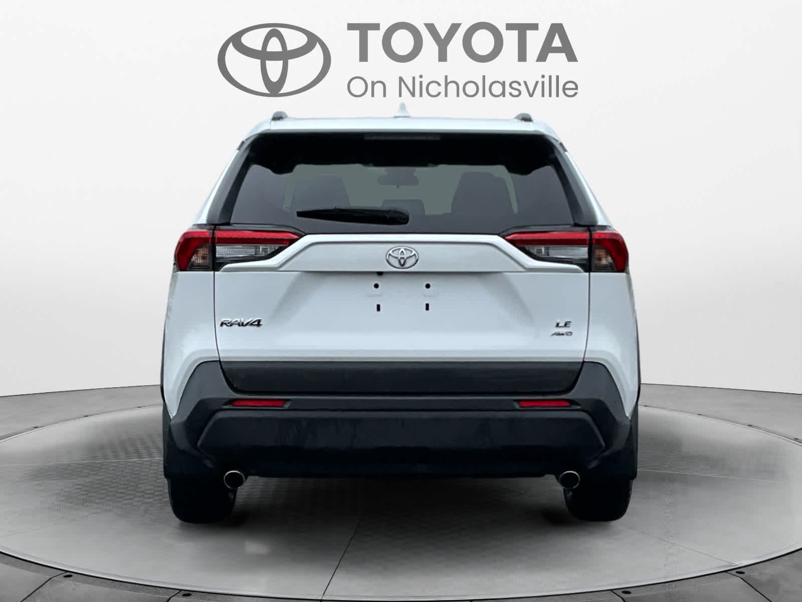 2020 Toyota RAV4 LE
