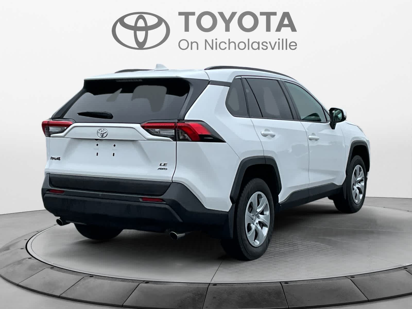 2020 Toyota RAV4 LE