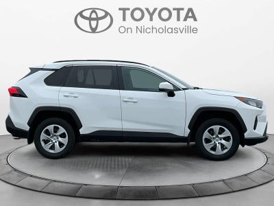 2020 Toyota RAV4 LE