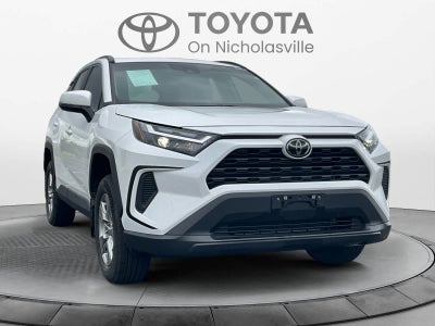 2025 Toyota RAV4 XLE