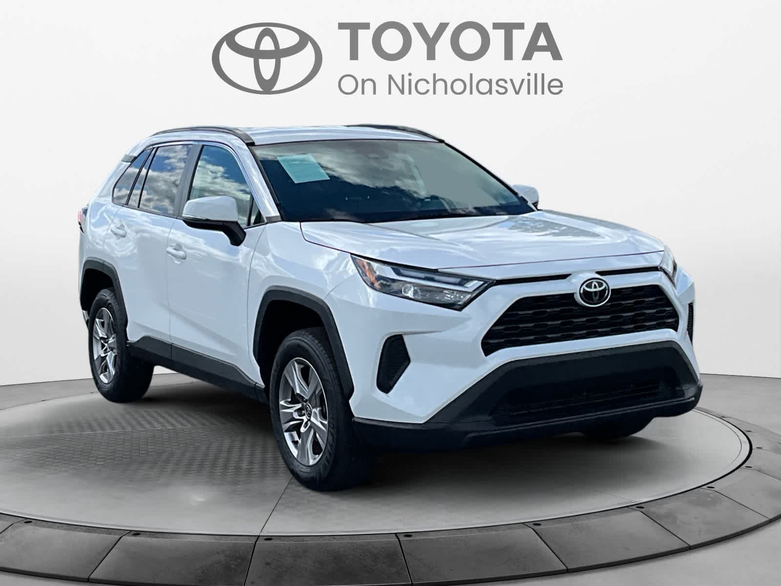2023 Toyota RAV4 XLE