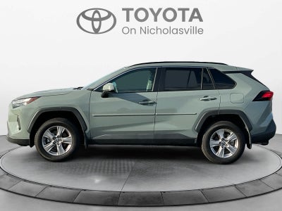 2022 Toyota RAV4 XLE