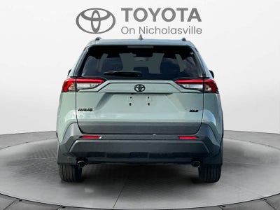 2022 Toyota RAV4 XLE