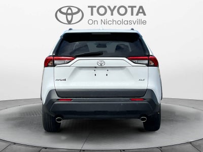 2025 Toyota RAV4 XLE