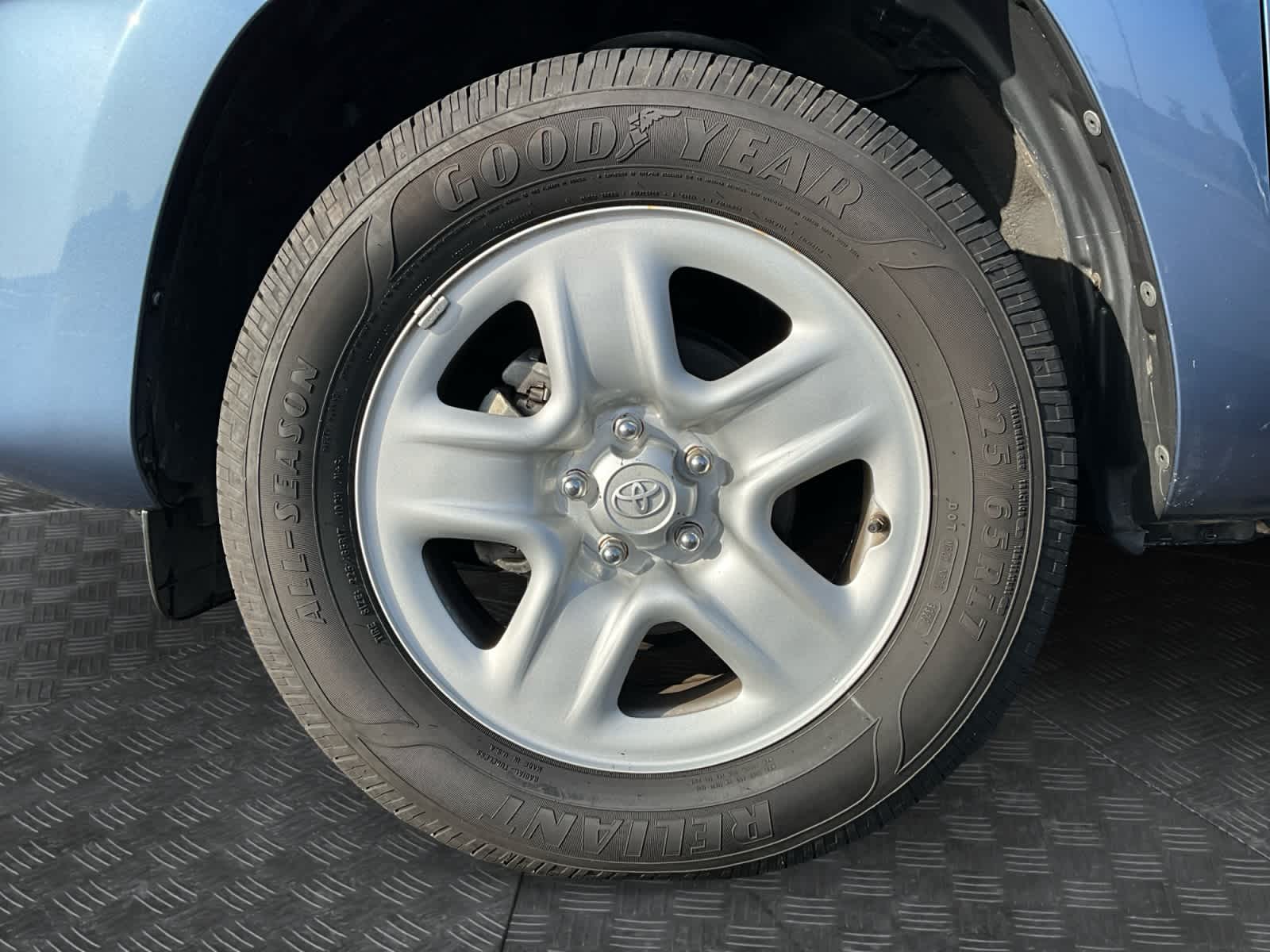 2012 Toyota RAV4 FWD 4dr I4 (Natl)