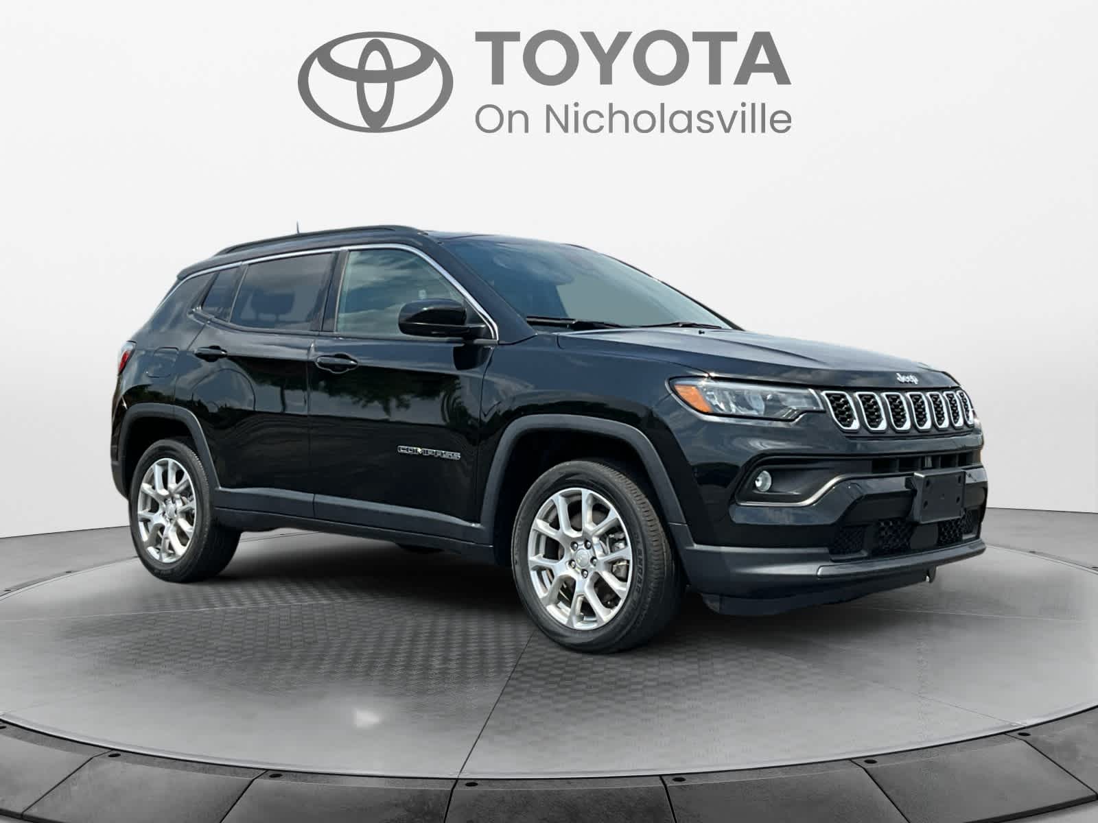 2024 Jeep Compass Latitude Lux