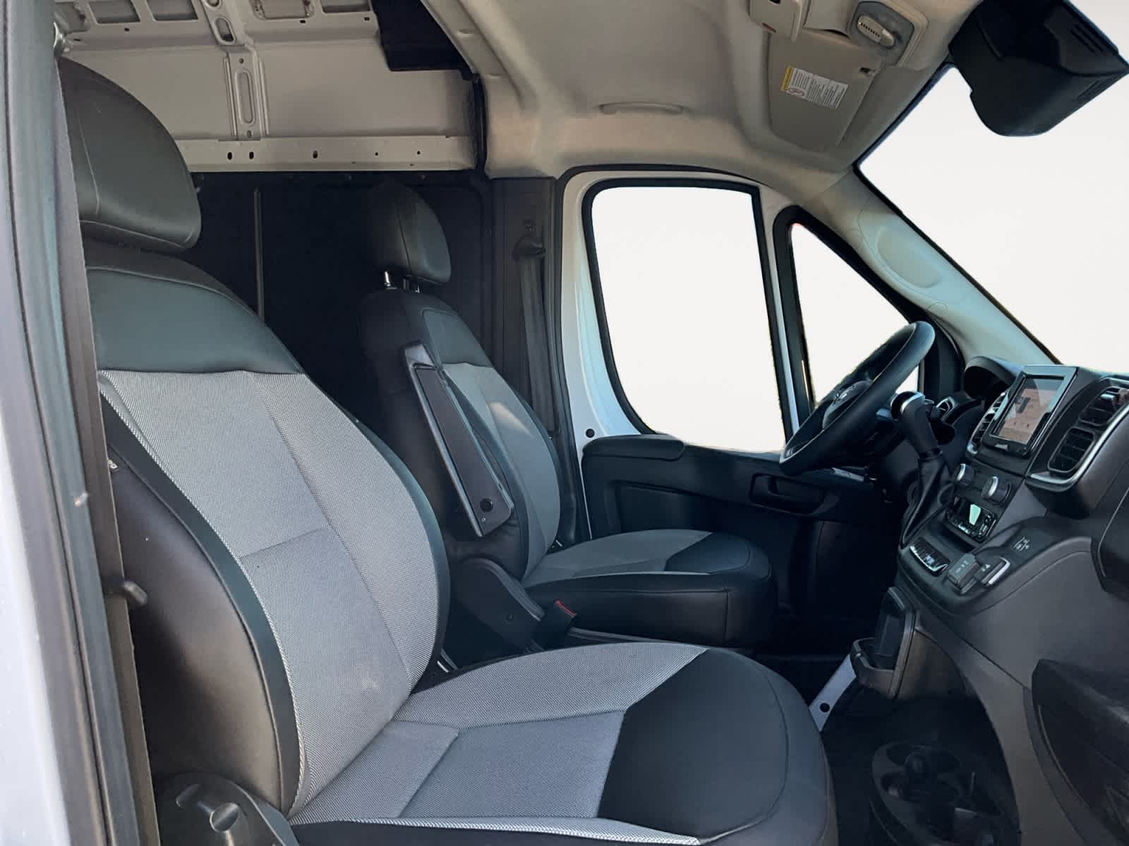 2024 RAM ProMaster Cargo Van SLT