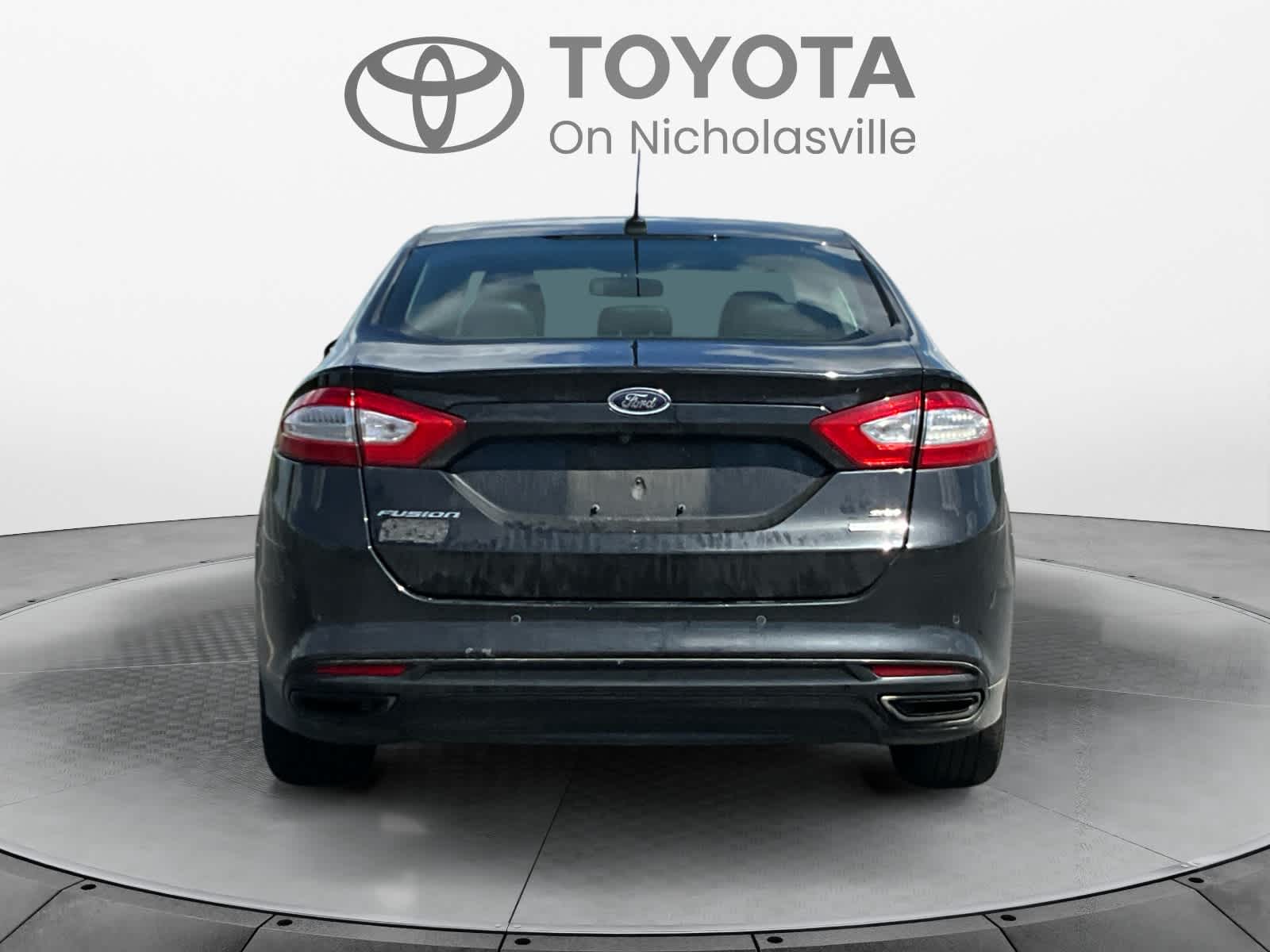 2015 Ford Fusion SE