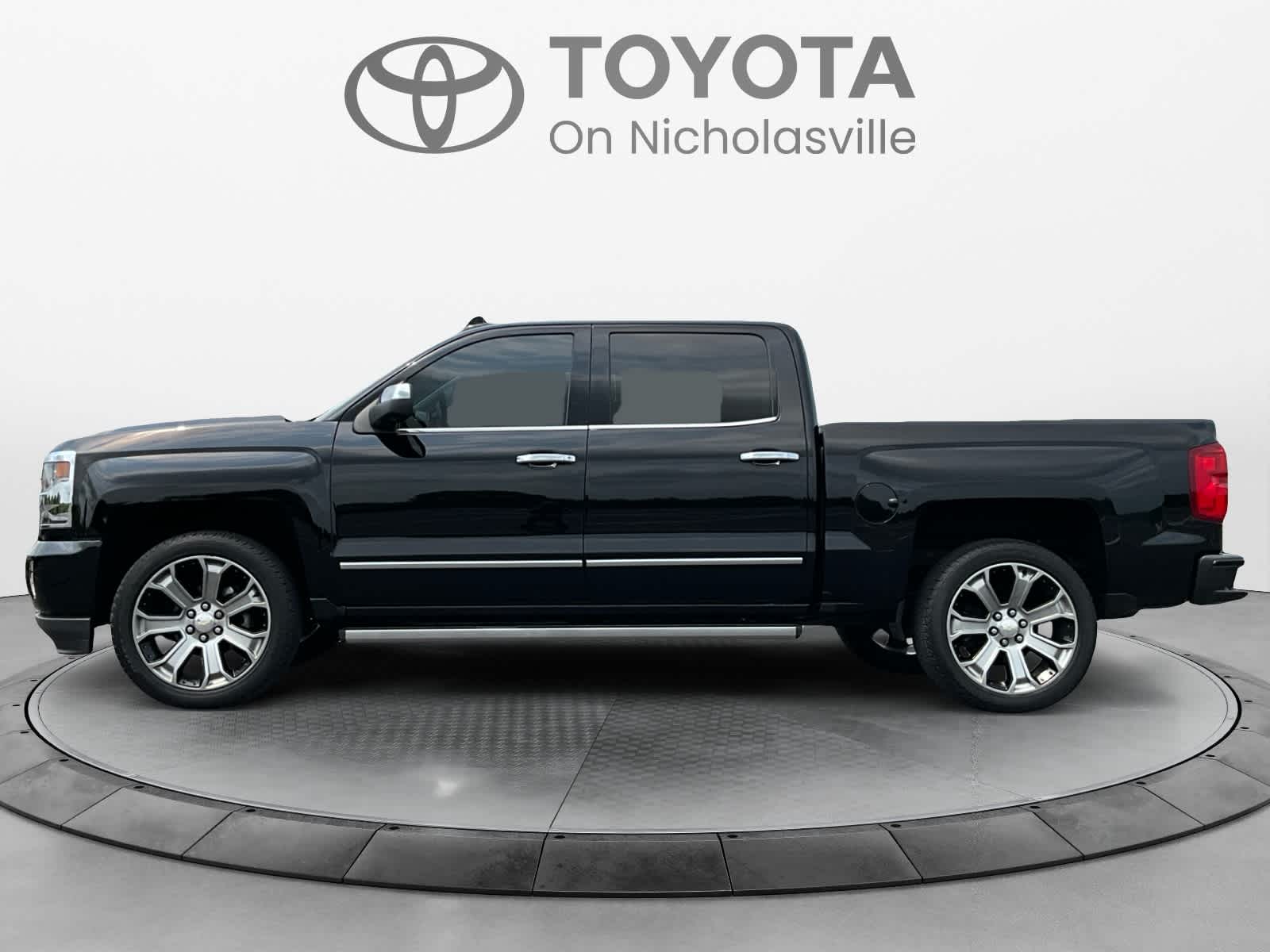 2017 Chevrolet Silverado 1500 High Country