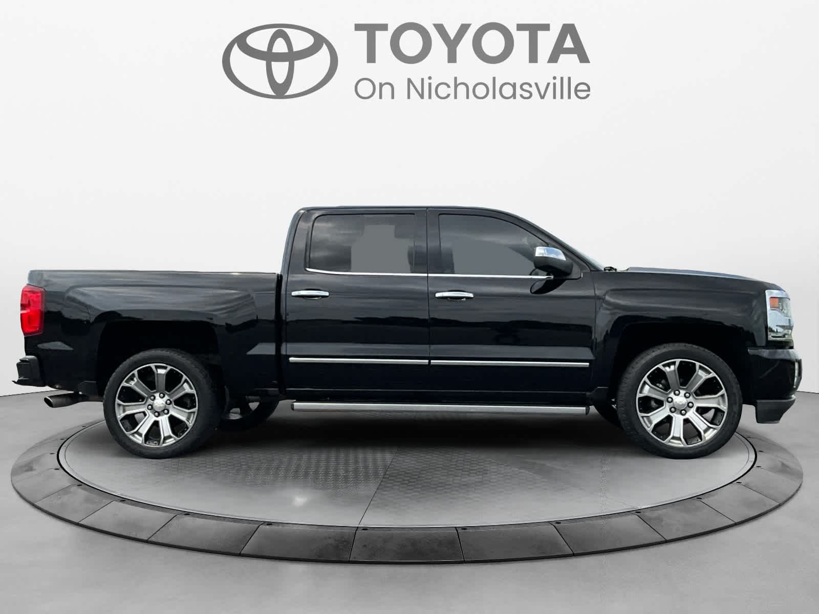 2017 Chevrolet Silverado 1500 High Country