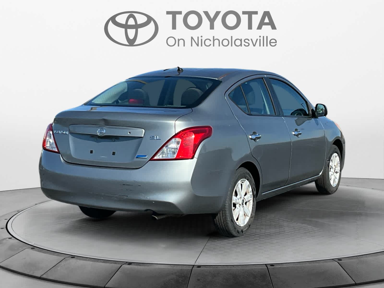 2012 Nissan Versa SL